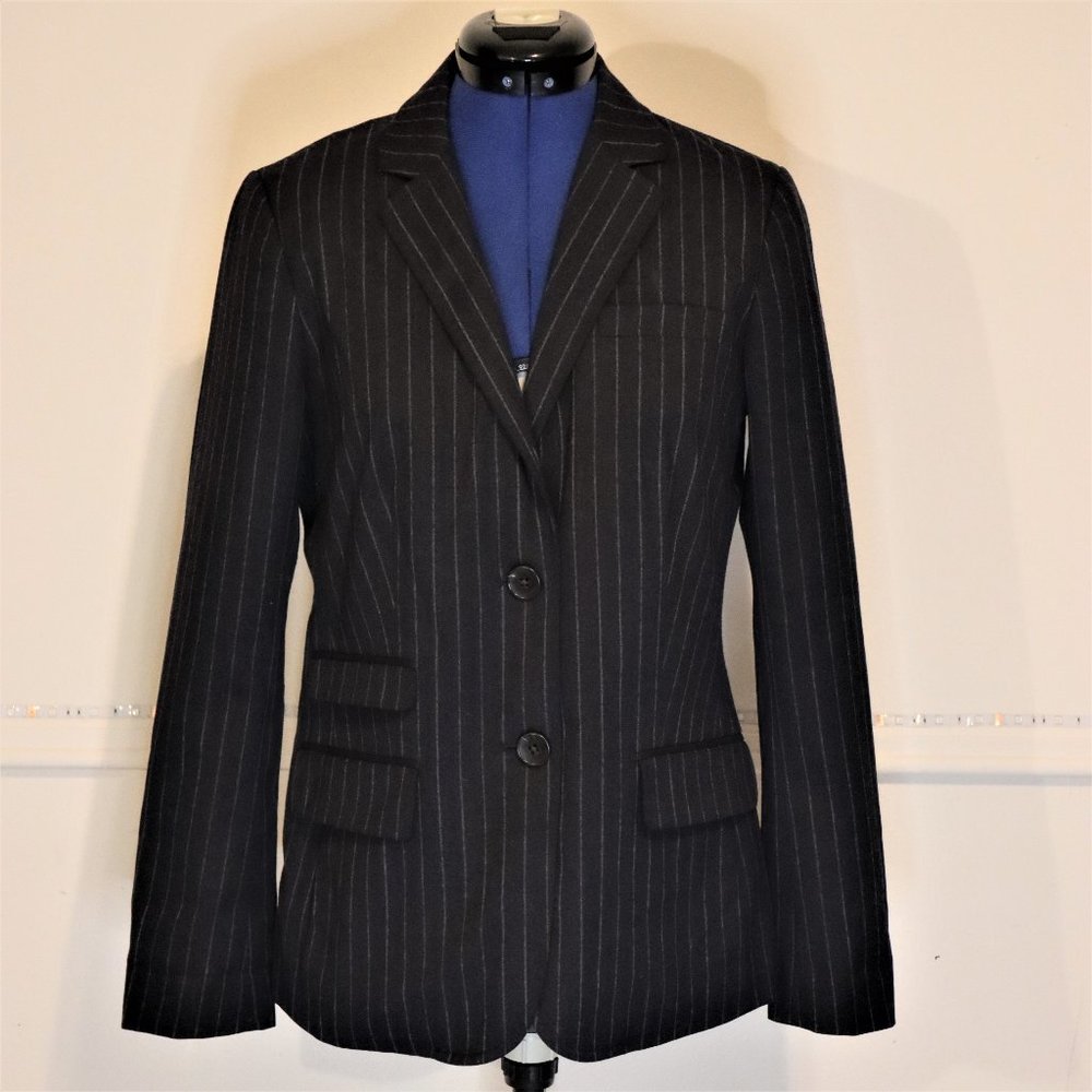 Gap gray pinstripe suit jacket